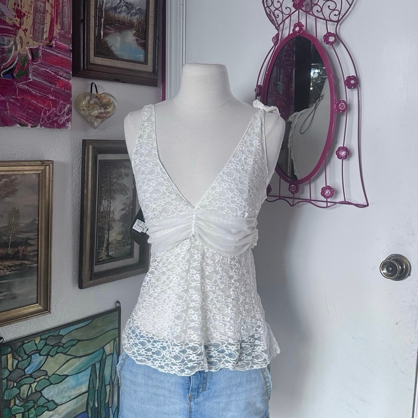 Oh La La Cheri Paris Lace Two Piece Lingerie Set
